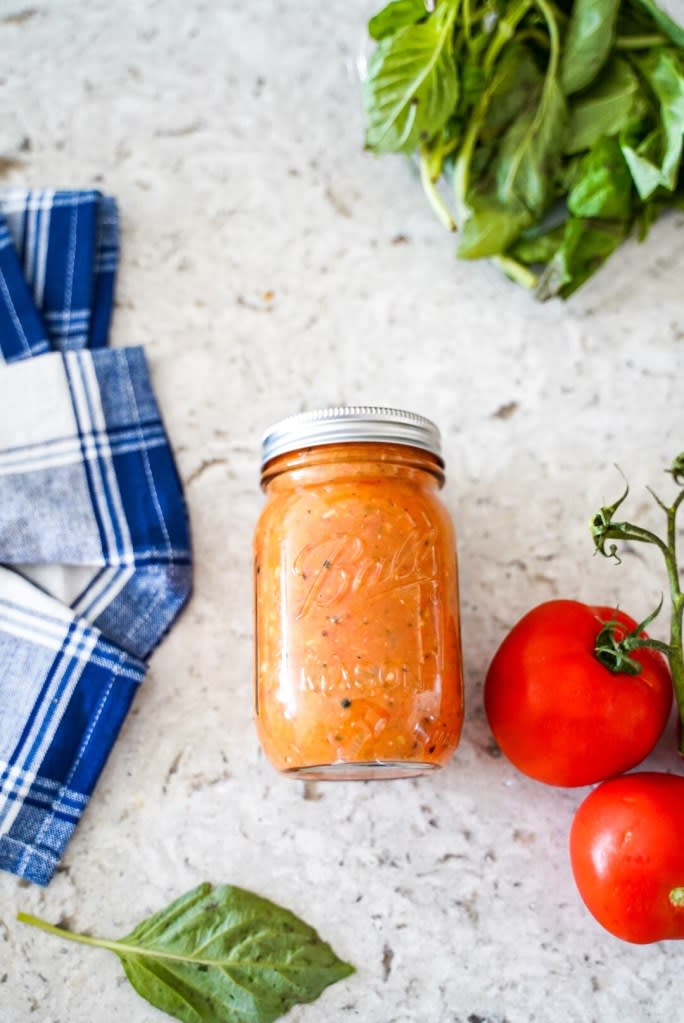 Easy Tomato Sauce Recipe from Scratch