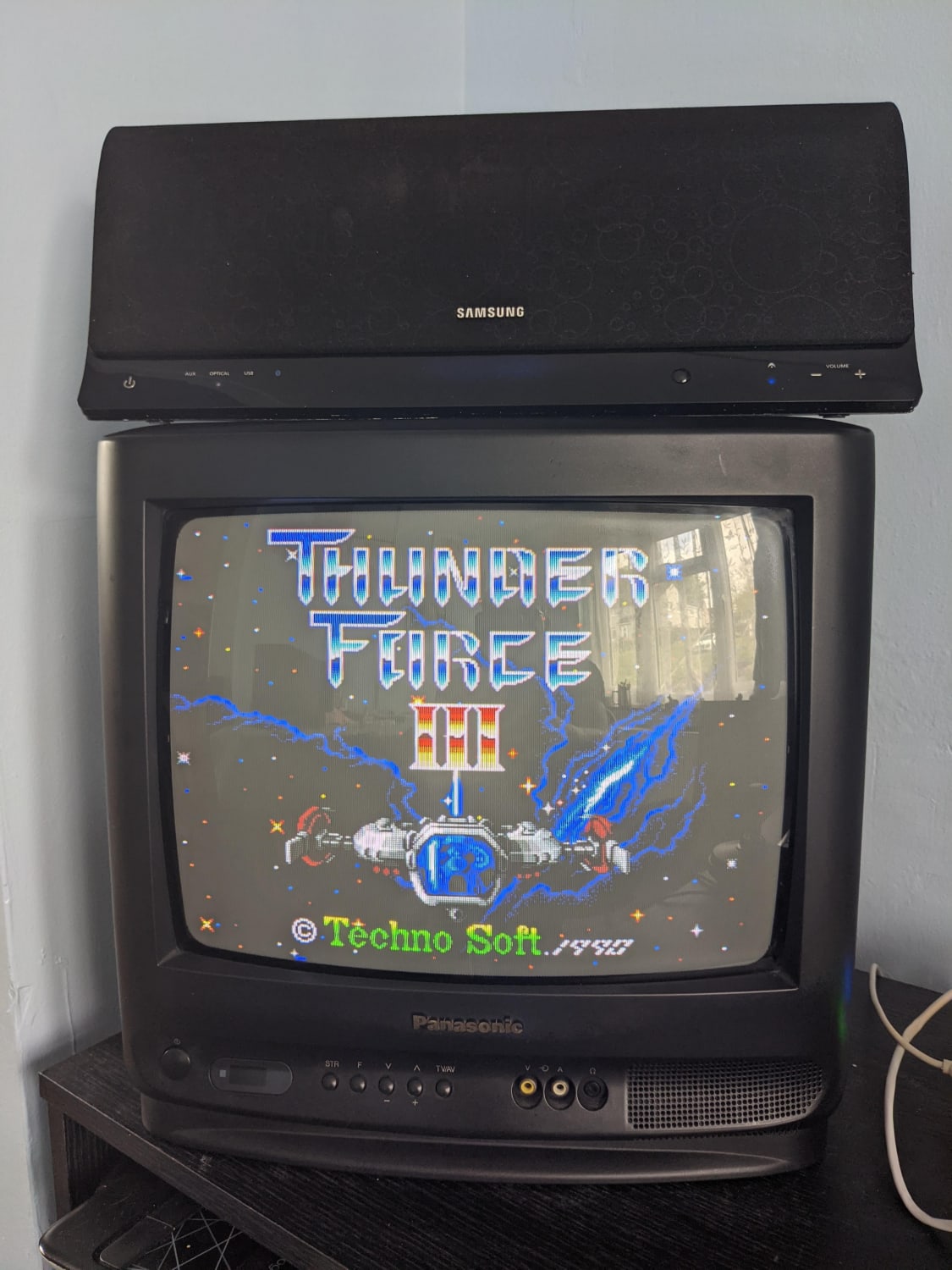 Picked up this little beauty at the weekend, Panasonic 14" CRT. Handles everything just as good as a Trinitron