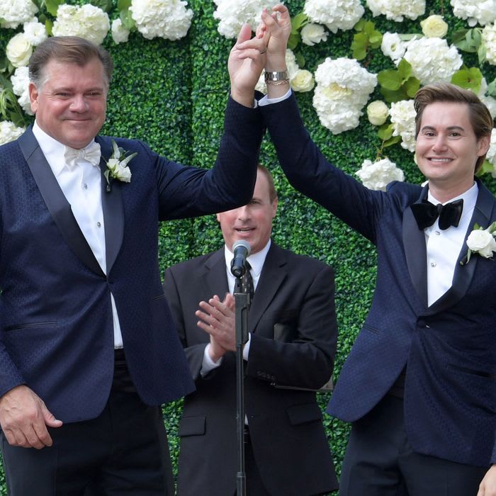 Former Cowboys linebacker Jeff Rohrer marries partner