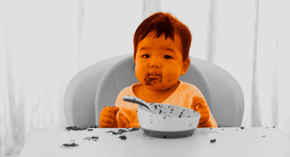 Why You Should Actually Encourage Your Toddler To Make A Huge Mess At Every Meal