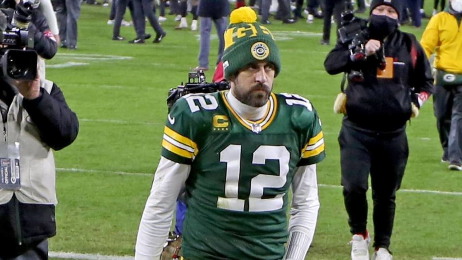 Standoff between Aaron Rodgers, Packers to last through start of training camp?