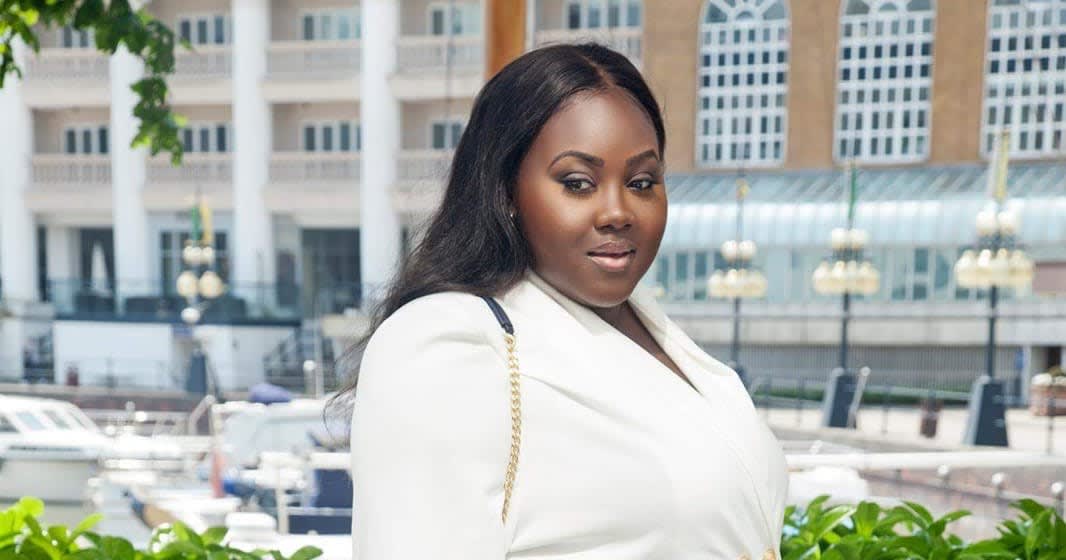 HOW DO I DEFINE MY PERSONAL STYLE AS A PLUS SIZE INFLUENCER
