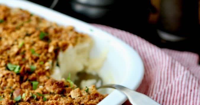 Mashed Potato Casserole with a Cheesy Breadcrumb Topping