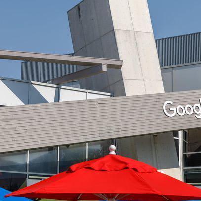 Report: Google suppressed an explosive memo about its Chinese search engine