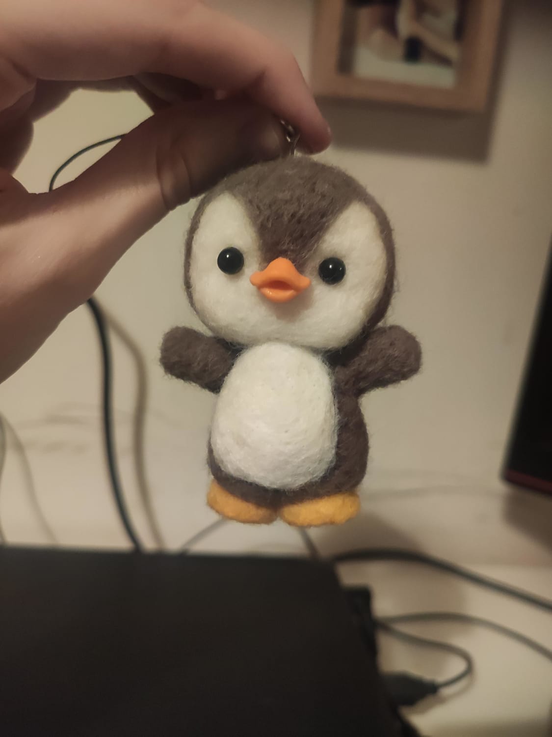 I made this needle felted penguin ❤️ It was really fun