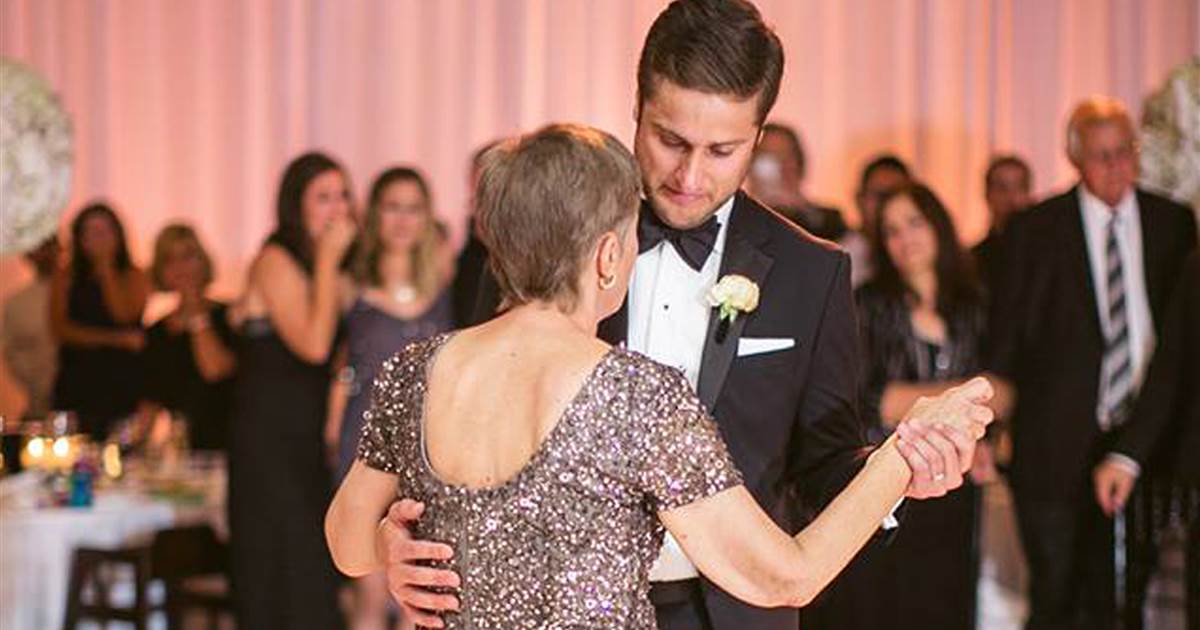 Mom's last dance with son at wedding 'most beautiful thing'