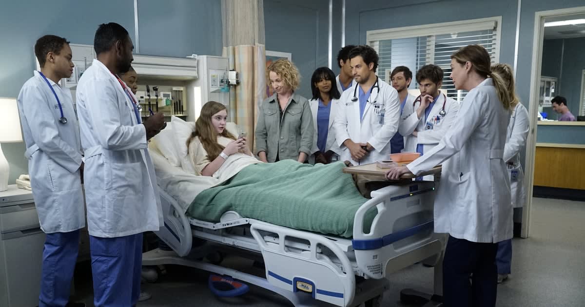 Grey's Anatomy Fall Finale: Cristina Sends Meredith a McWidow, Jo Steals a Baby, and More!