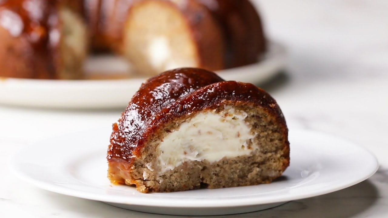 Cheesecake-Stuffed Banana Bread Ring