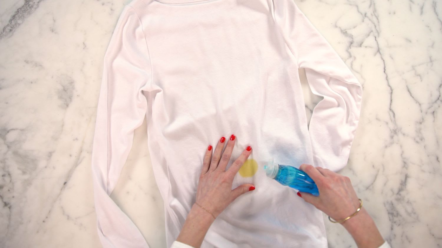 Video: How to Remove Oil Stains From Clothes So They Look Brand New