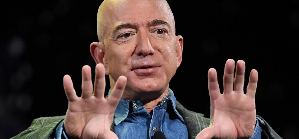 Jeff Bezos Uses This 1 Emotionally Intelligent Sentence to Sell His Team on His Biggest, Boldest Ideas