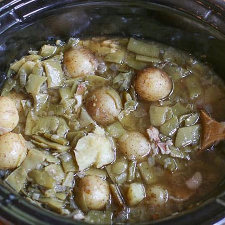 Southern Crockpot Green Beans and Potatoes