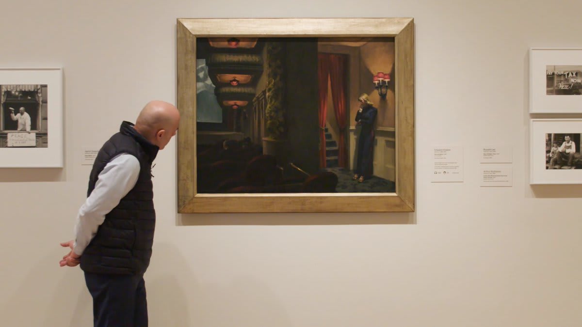 "It's kind of mysterious because in his paintings and his works, you feel like you're always walking into an intimate moment." Security officer José Colón looks closely at Edward Hopper’s 1939 "New York Movie" and revisits the communal experience of moviegoing.