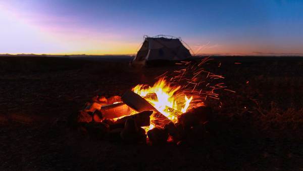 3 Ways to Build the Perfect Campfire
