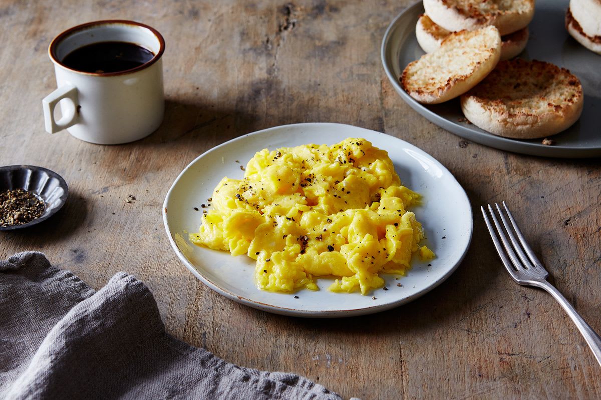 The Creamiest Scrambled Eggs, Thanks to a Genius Trick