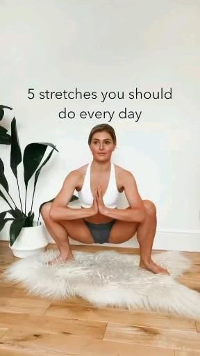 5 stretches you should do every day