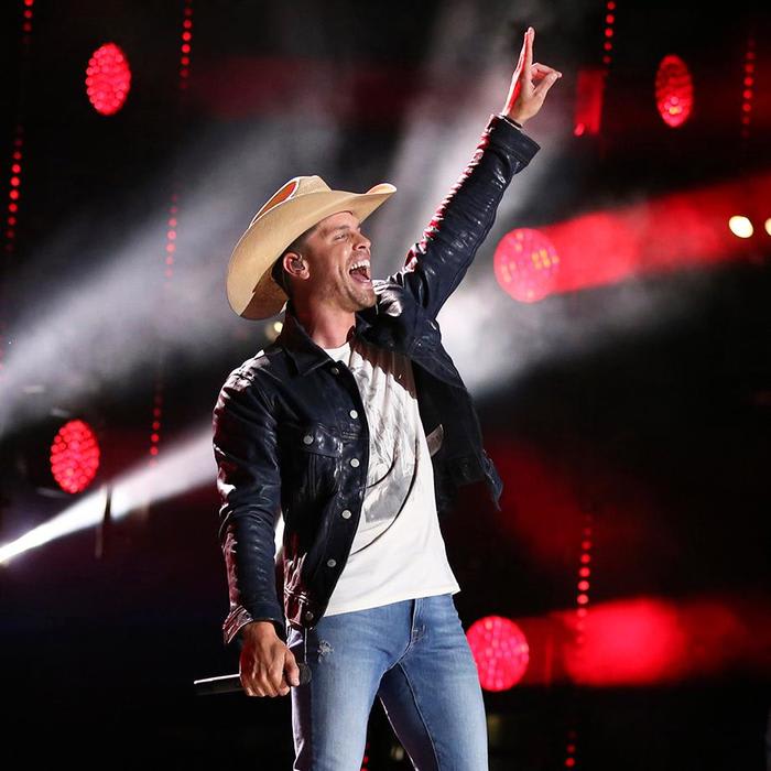 Dustin Lynch Lands Sixth No. 1 On Country Airplay Chart With 'Good Girl'