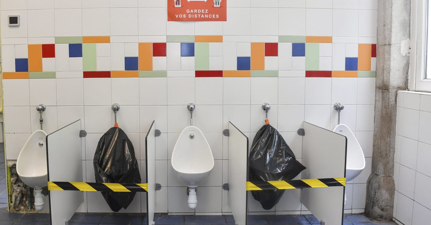 Is It Safe To Use Public Restrooms During The Coronavirus Pandemic? This Is What Experts Say.