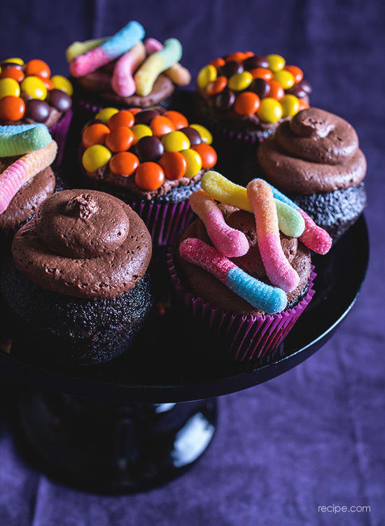 Chocolate Halloween Cupcakes With Chocolate Ganache Frosting