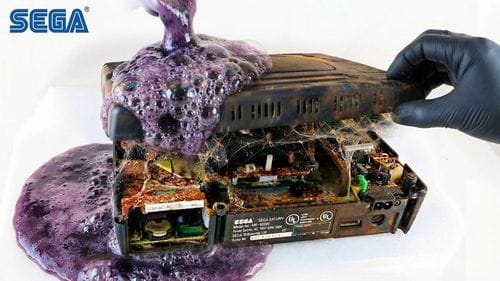 This Electrical Artisan literally rebuilds entire Sega Saturn. Insane attention to detail [59:13]