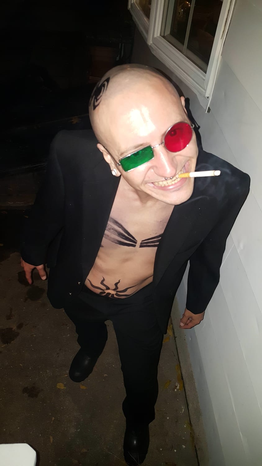Since Halloween is relatively cancelled this year, here's a throwback to my favorite Halloween costume I've done - Spider Jerusalem from Transmetropolitan.