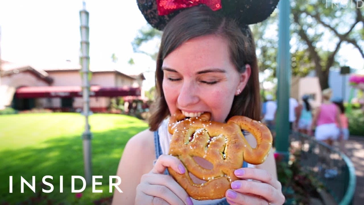 10 Iconic Treats You Shouldn't Skip At Disney World