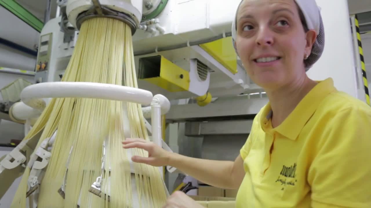 Discover how the best quality spaghetti is made | Pasta Grannies