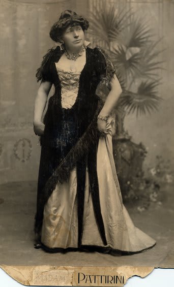 Happy ComingOutDay from Brigham Morris Young (son of Brigham Young) in drag as an opera diva, c. 1901 ️‍
