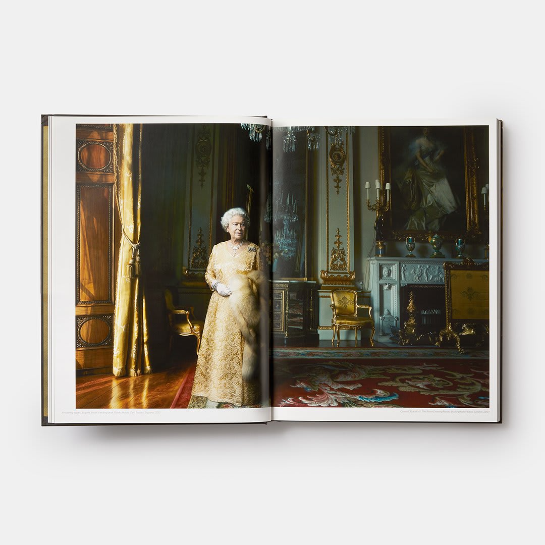 A photo fit for a Queen. Today we celebrate the life and legacy of Queen Elizabeth II. 📸 Annie Leibovitz 📘 #Portraits