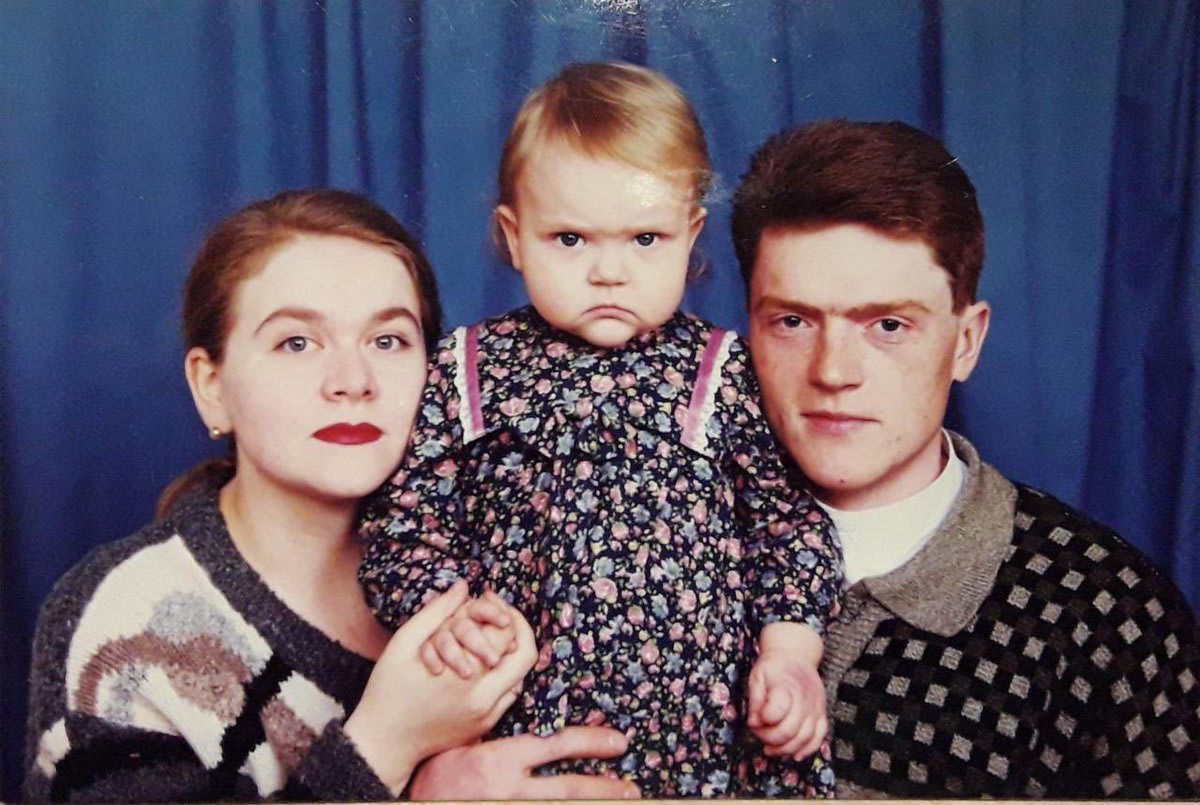 Post-Soviet visual from the 90s. "Mum, dad and me" via Olga Dehanova