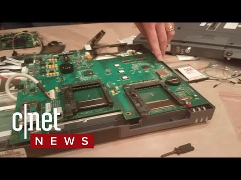 Hackers target 30 voting machines at Defcon (CNET News)