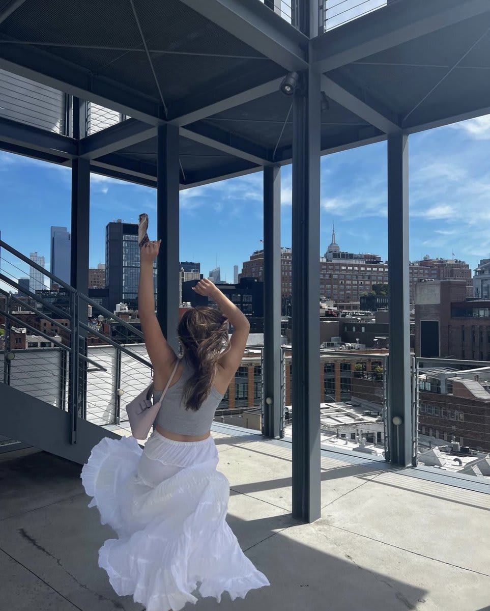 TFW it's a summer Friday in NYC 💃 Visit us today and enjoy the WhitneyBiennial, collection favorites like Georgia O'Keeffe and Edward Hopper, and spectacular views of the city skyline. — Photo: @ ali.gagliardi on Instagram
