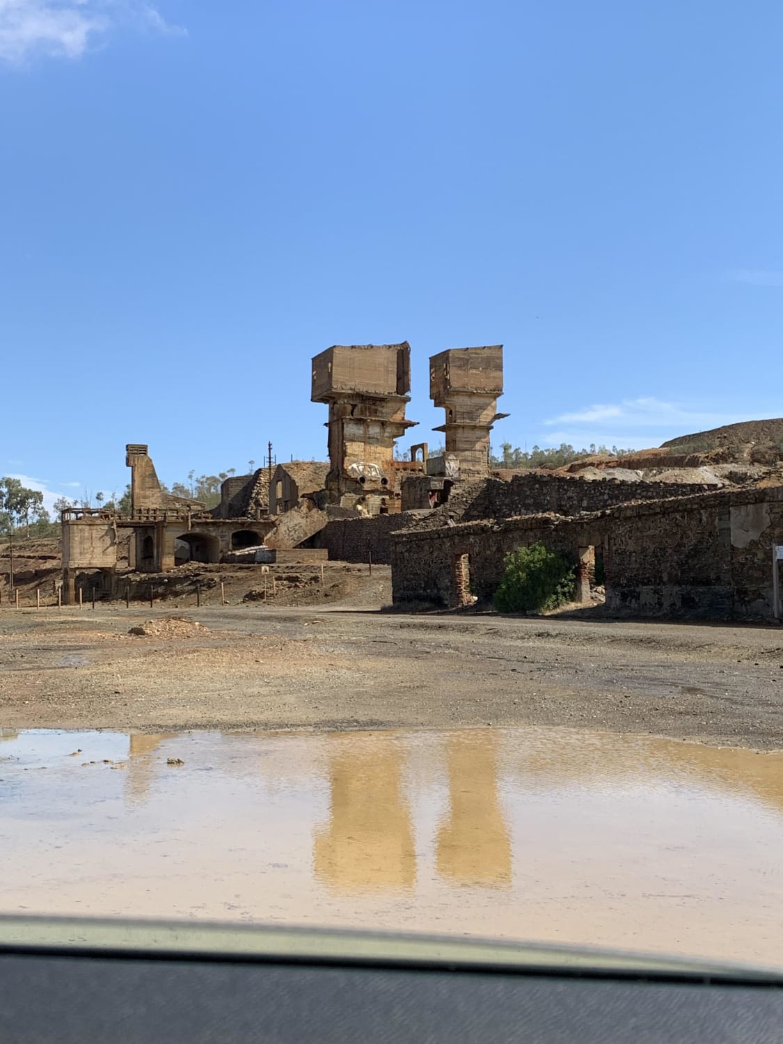 Abandoned mines truly create wasteland type of vibes