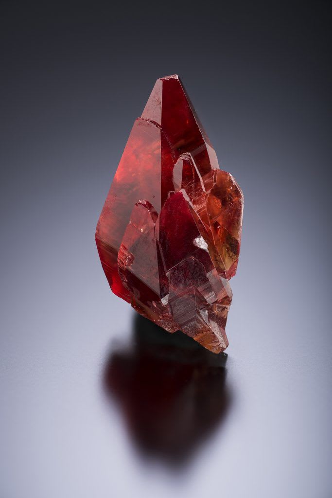 Fine Minerals Gallery – Mineral Collection of Sam Yung
