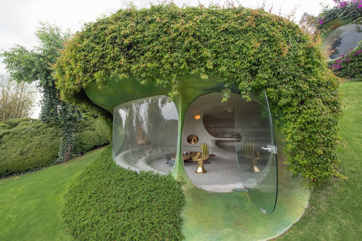 This Lush, Underground Home Is a Hideaway Fit For a Hobbit