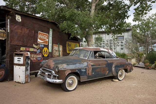 Old car and gas pump, Hackberry General Store, Route 66, Hackberry, Arizona