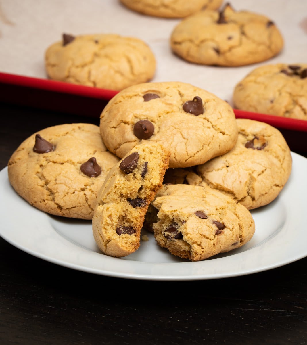 Nathan tried @FoodieInNewYork's olive oil chocolate chunk cookie recipe and "these cookies were chewy on the inside and the perfect amount of crispy around the edges."