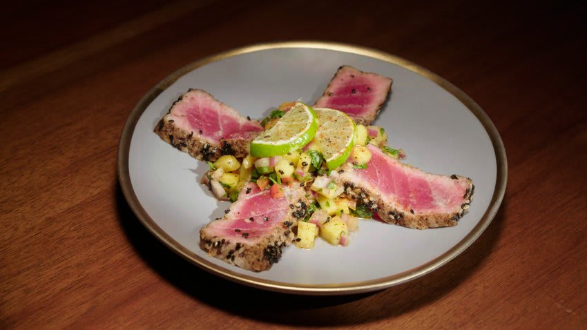 Get a closer look at how the chefs' Sesame-Crusted Tuna with Mango Salsa turned out!