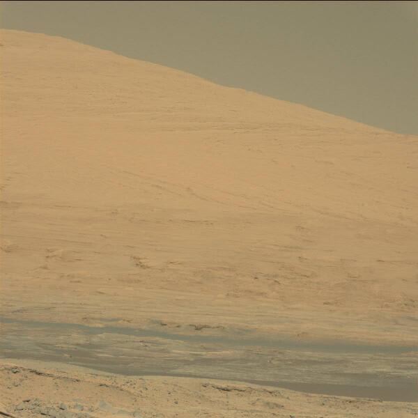 Goals for 2014: Finish driving to Mars' Mount Sharp & do all the science I can. resolutions http://t.co/M48IbqpJSQ