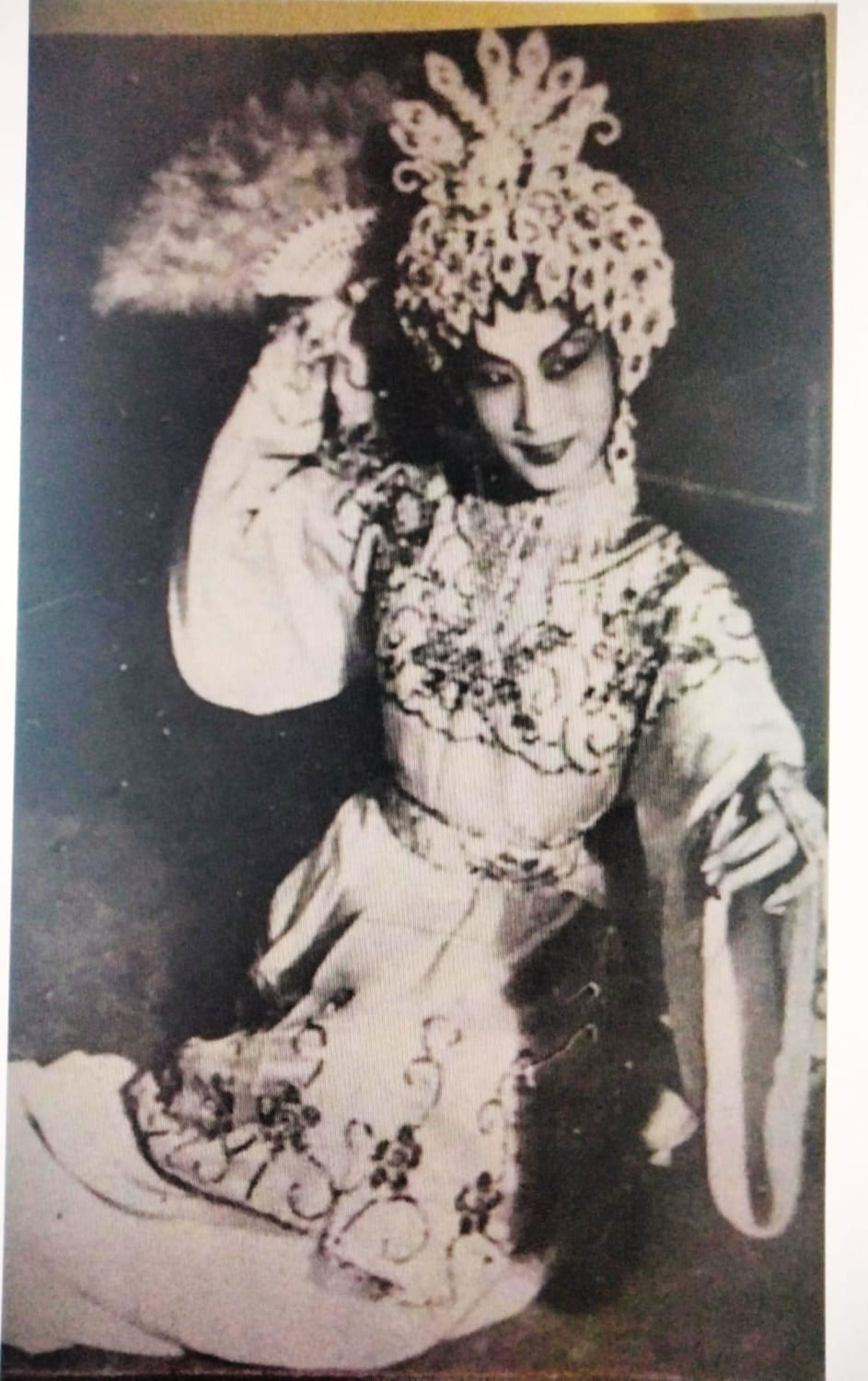 My grandparents used to run a Cantonese Opera troupe. Here’s my grandma in her Opera costume.(1960)