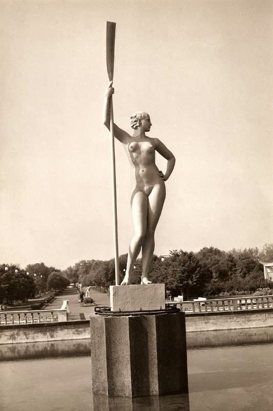 "Girl with an oar" sculpture by Ivan Shadr, Moscow, USSR, 1935