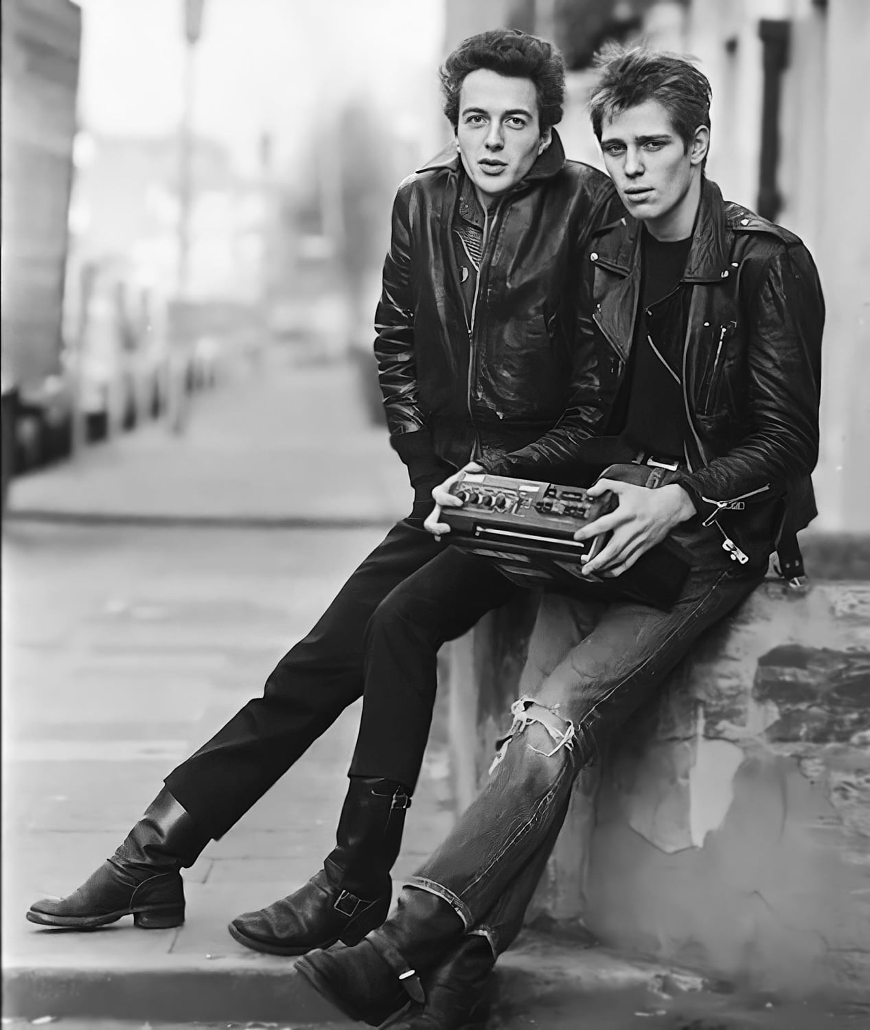 Joe Strummer & Paul Simonon (The Clash)