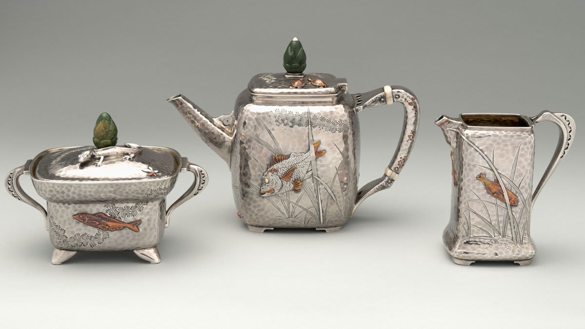 What a so-fish-ticated MuseumTeaTime This Tiffany & Co tea set, featuring whimsical renderings of fish (and reptiles!), won the Grand Prize for silverware at the 1878 Paris Exposition Universelle.  Learn more: