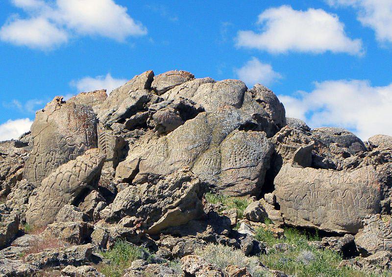 Winnemucca Lake – Nixon, Nevada, currently the oldest known carvings in North America. The glyphs are estimated at 11,300 and 10,500 years ago, which correlate with other archaeological finds in the area.