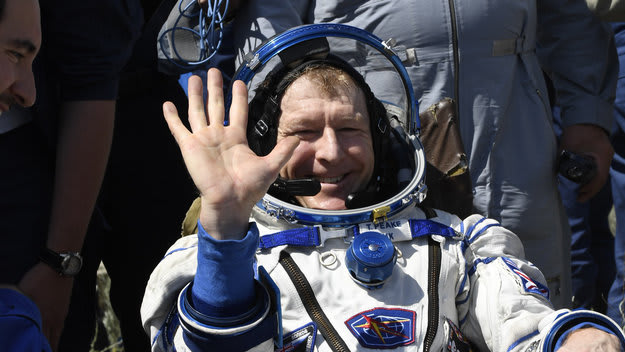 OTD 5 years ago: 18 June 2016, ESA's @astro_timpeake 🇬🇧 returns to Earth after his 6-month Principia mission to the @Space_Station. With him were cosmonaut Yuri Malenchenko & NASA astronaut @astro_tim Kopra
