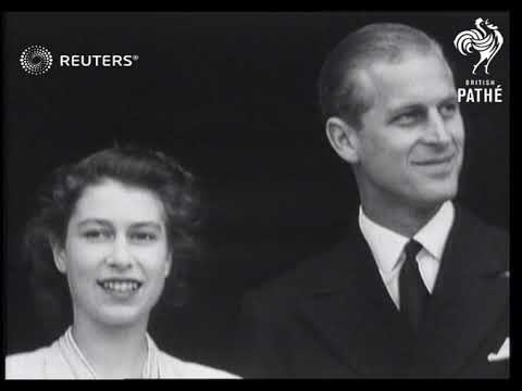 ROYAL: Princess Elizabeth and Prince Philip on balcony (1947)