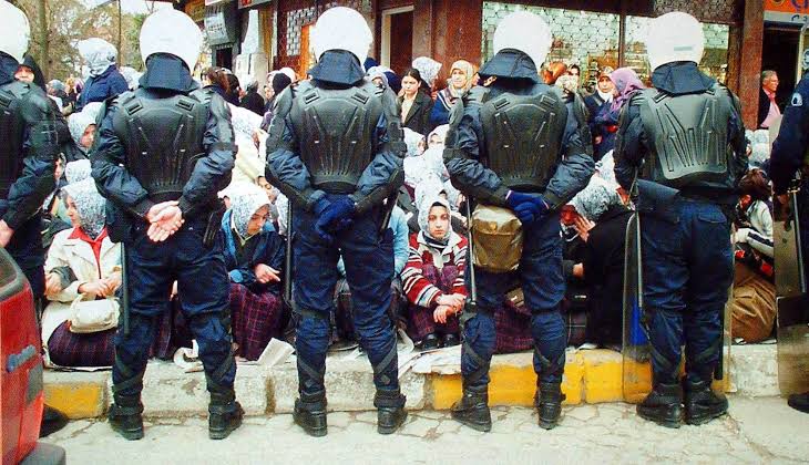 Headscarf women protesting headscarf ban after 28 february Turkish military memorandum.(1997)