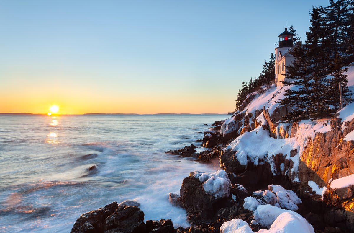 @AcadiaNPS protects 64 miles of Maine's stunning coastline. Most of Park Loop Road closes by Dec 1, but Ocean Dr & Jordan Pond Rd remain open. Go on a winter adventure and hike, ski, snowshoe, ice fish, ice climb & snowmobile. Pic by Kevin Davis (https://t.co/lloddoaTw1)