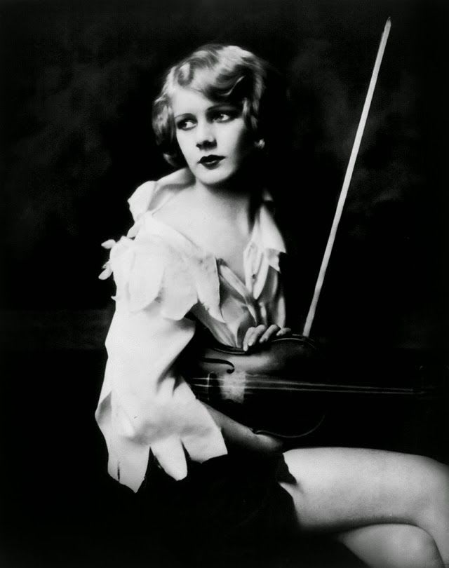 35 Beautiful Portrait Photos of Ziegfeld Follies Showgirls From the 1920s Taken by Alfred Cheney Johnston
