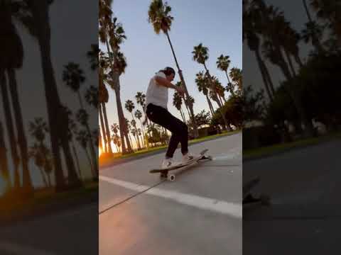 Guy Shows Mind-Blowing Flips And Jumps While Longboarding - 1274982