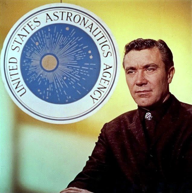 Remembering William Sylvester, born 100 years ago today. He played Dr. Heywood Floyd in “2001: A Space Odyssey.”